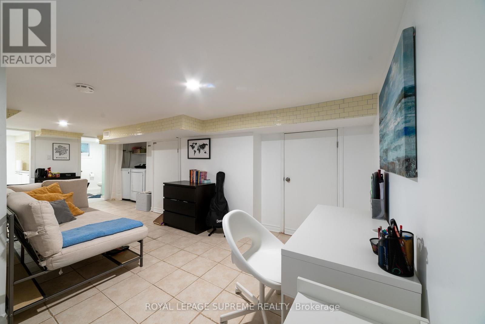 












LOWER - 74 FRATER AVENUE

,
Toronto,




Ontario
M4C2H8

