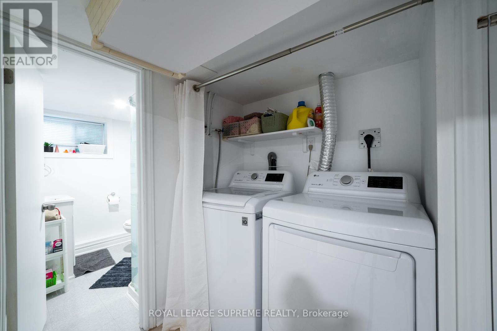 












LOWER - 74 FRATER AVENUE

,
Toronto,




Ontario
M4C2H8

