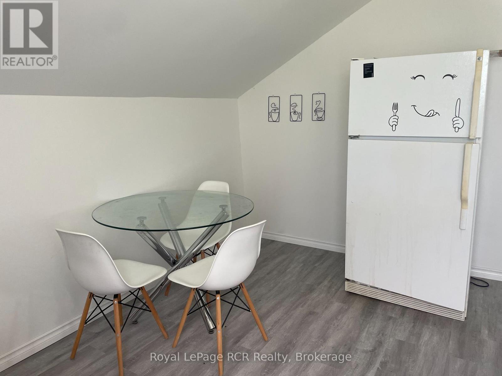 












828254 MULMUR NOTTAWASAGA TOWNLINE

,
Mulmur,




Ontario
L9V0Y7

