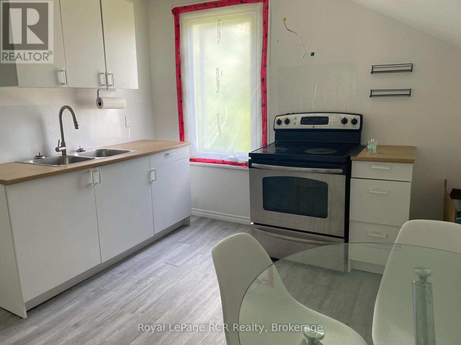 












828254 MULMUR NOTTAWASAGA TOWNLINE

,
Mulmur,




Ontario
L9V0Y7

