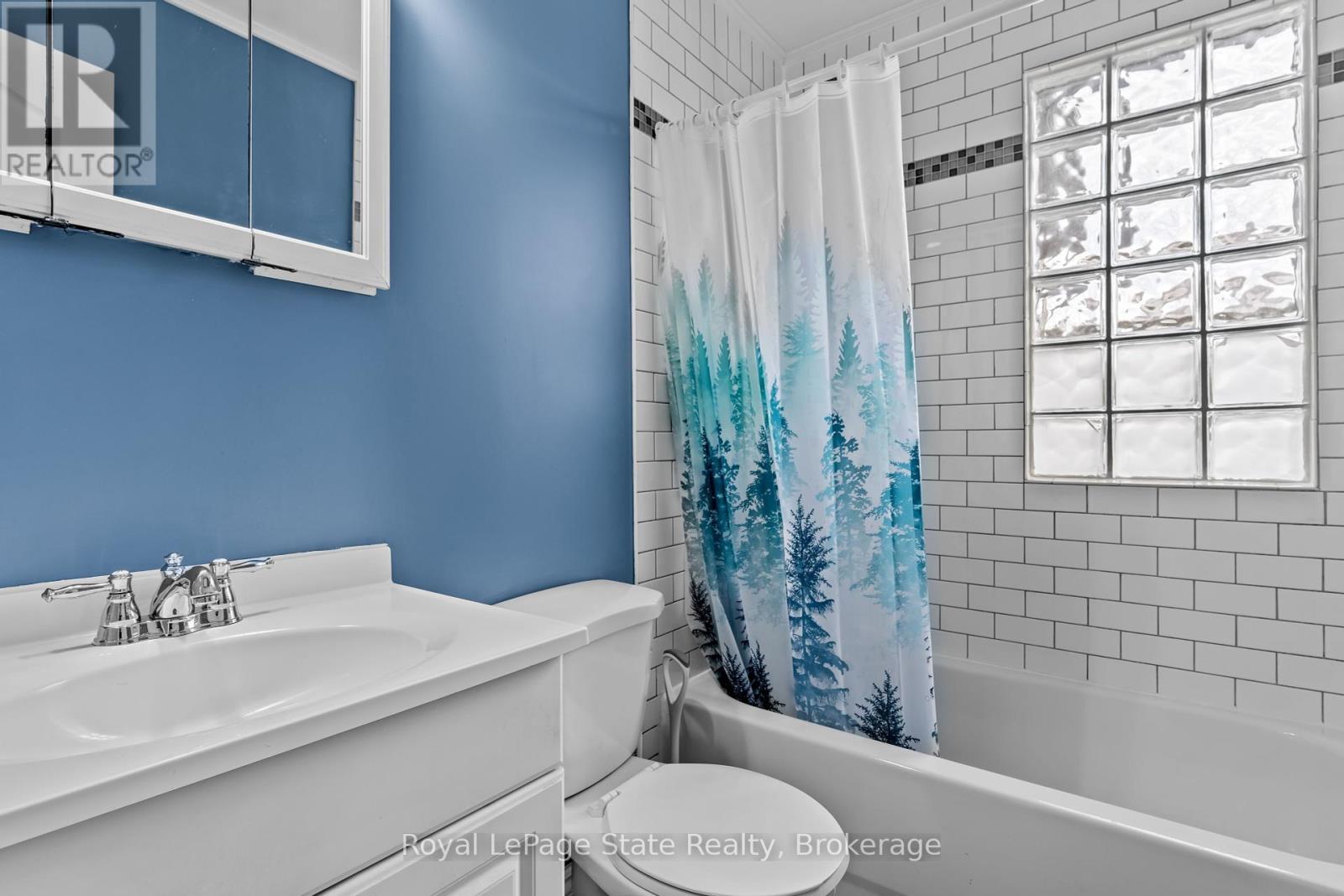 












4539 ONTARIO STREET

,
Lincoln (Beamsville),




Ontario
L0R1B5

