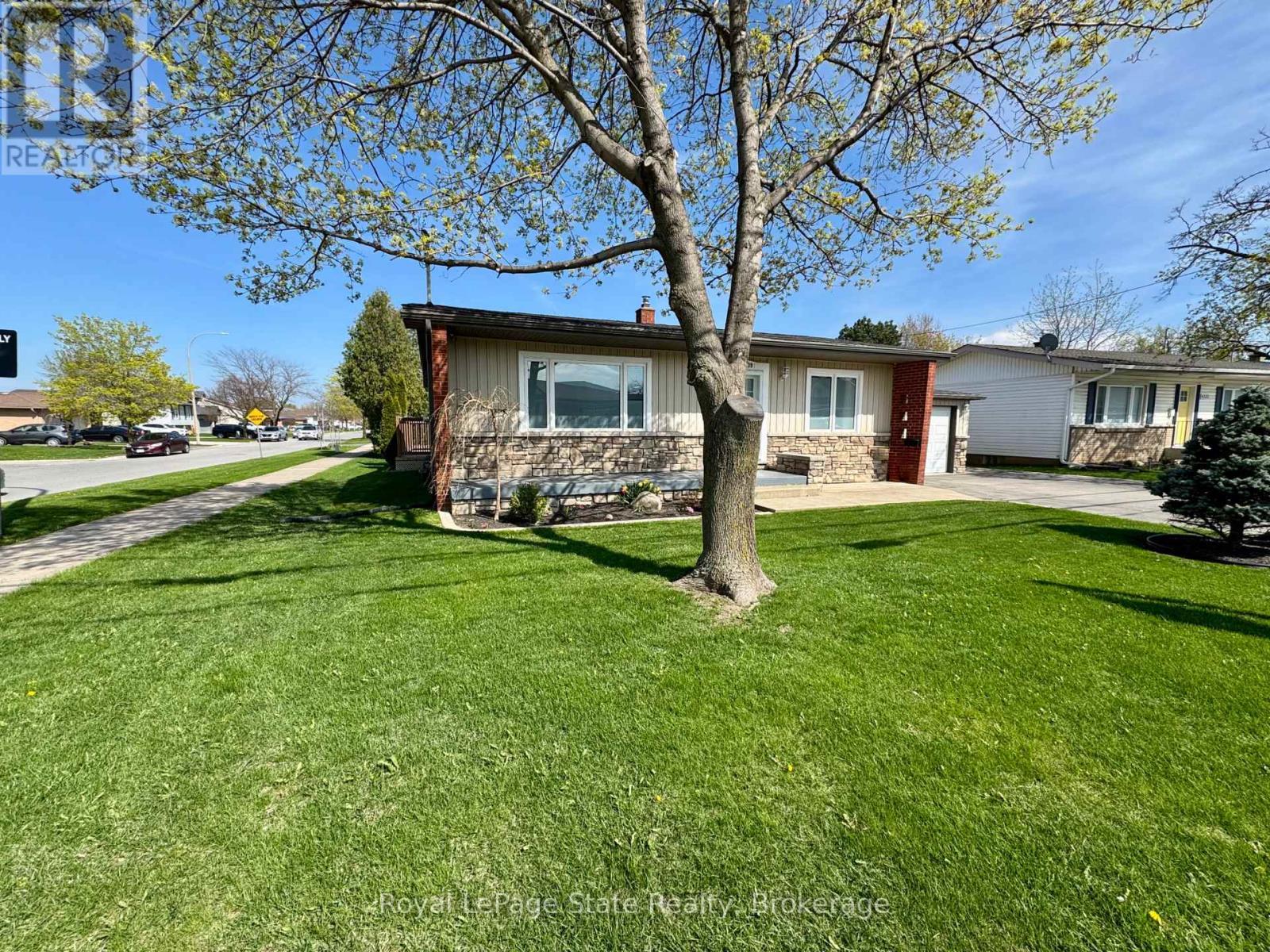 












4539 ONTARIO STREET

,
Lincoln (Beamsville),




Ontario
L0R1B5

