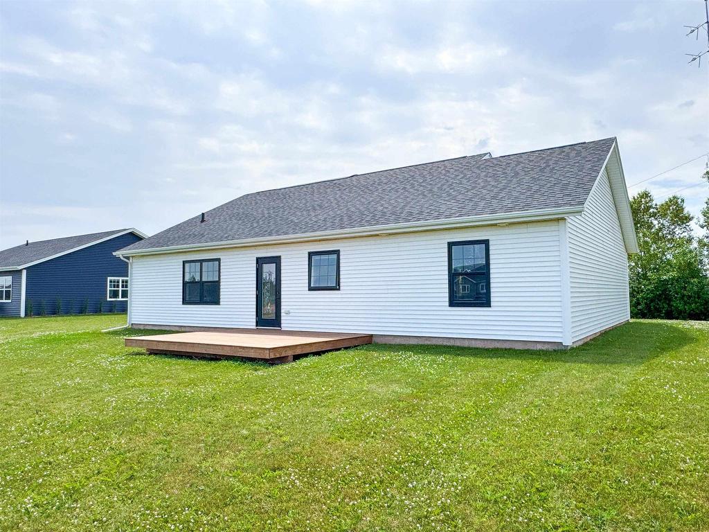 












130 MacWilliams Road

,
East Royalty,




PE
C1C 1J8

