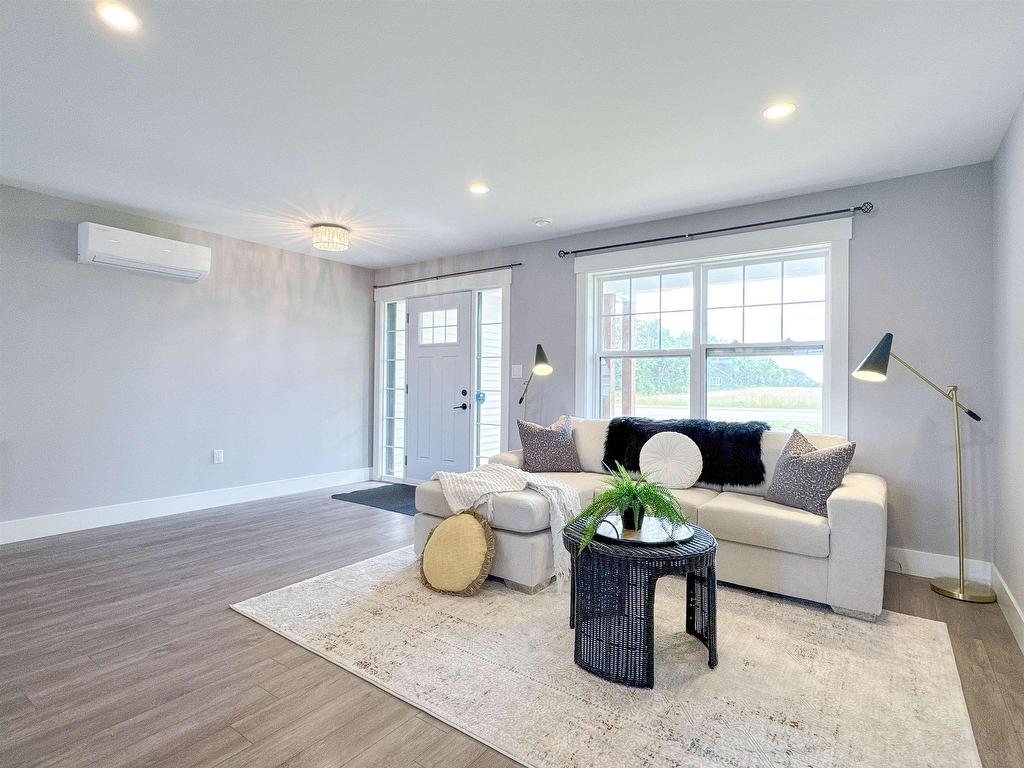 












130 MacWilliams Road

,
East Royalty,




PE
C1C 1J8

