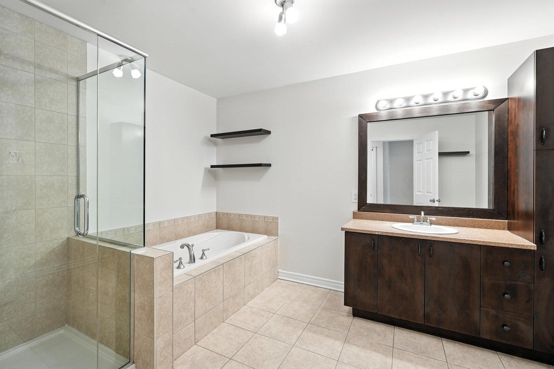 









107


Rue d'Augusta

, 3,
Gatineau (Aylmer),




QC
J9H0V5

