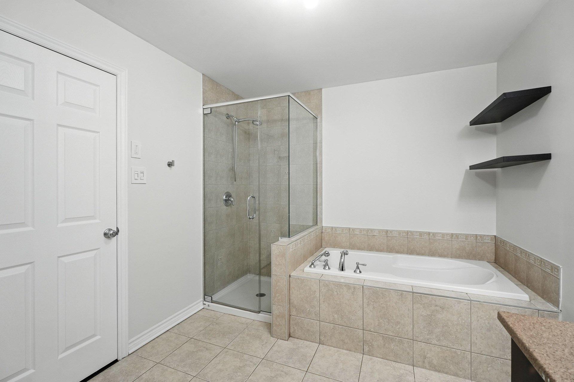 









107


Rue d'Augusta

, 3,
Gatineau (Aylmer),




QC
J9H0V5

