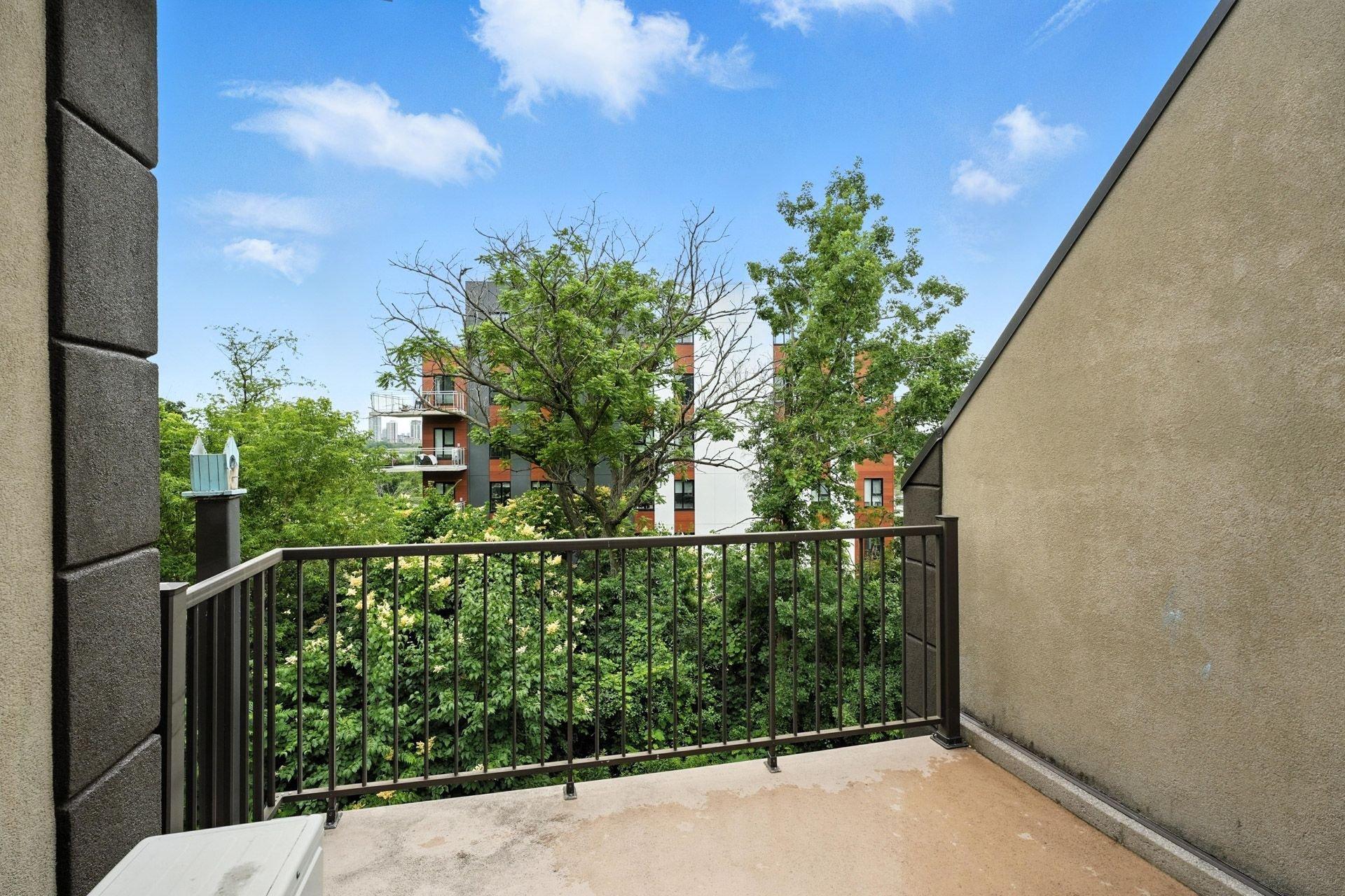 









107


Rue d'Augusta

, 3,
Gatineau (Aylmer),




QC
J9H0V5

