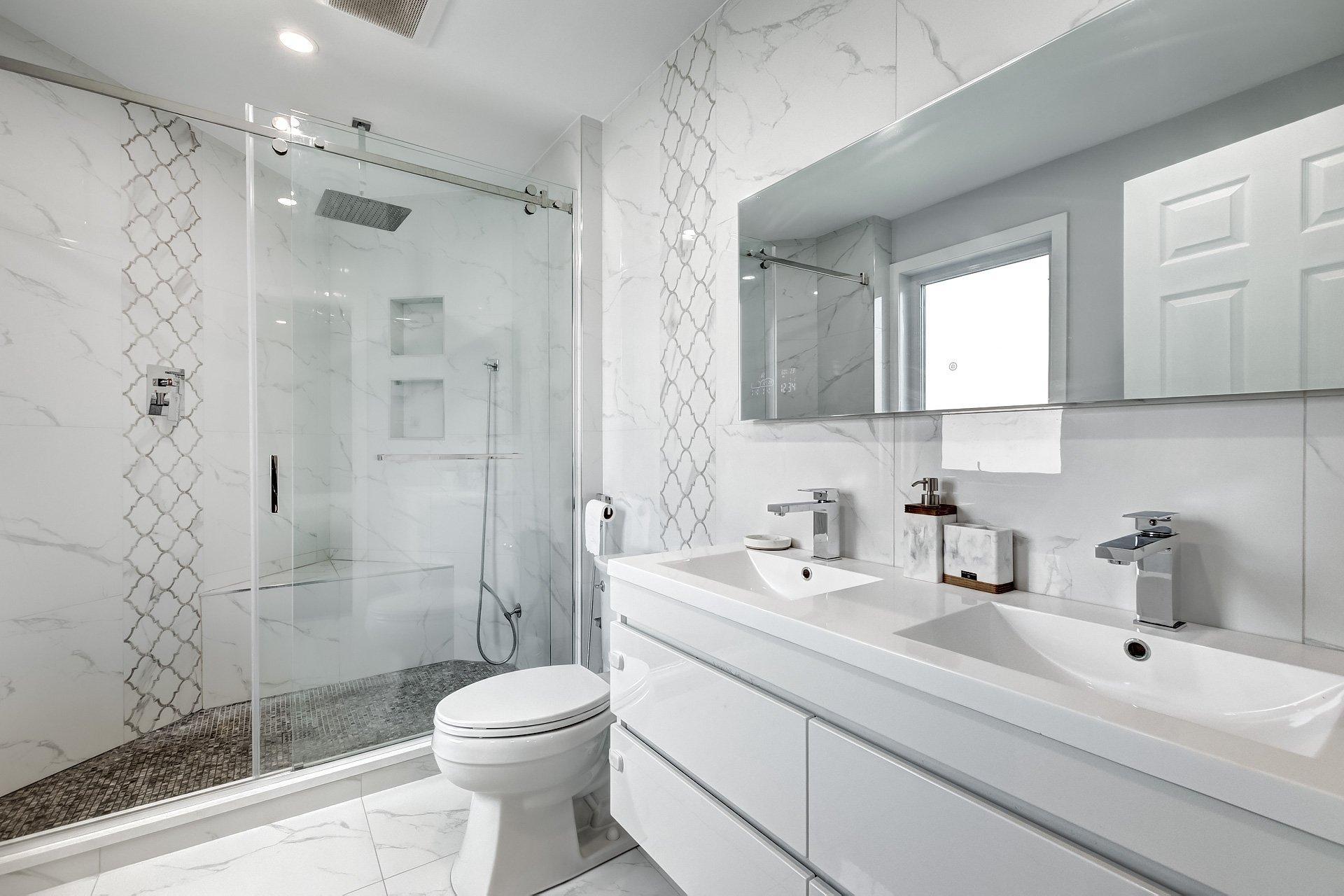 









236


Rue Acres

,
Kirkland,




QC
H9H4R2

