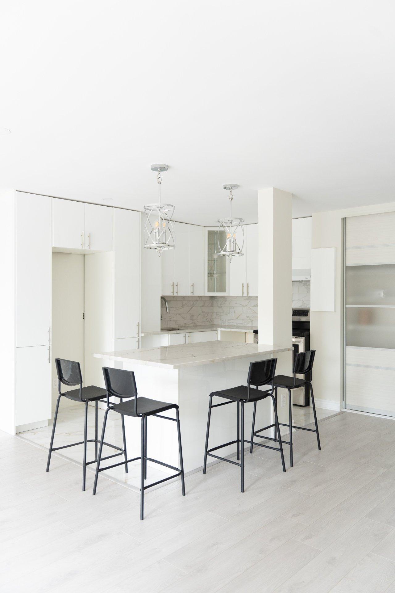 









7905


Ch. de la Côte-St-Luc

,
Côte-Saint-Luc,




QC
H4W2W4

