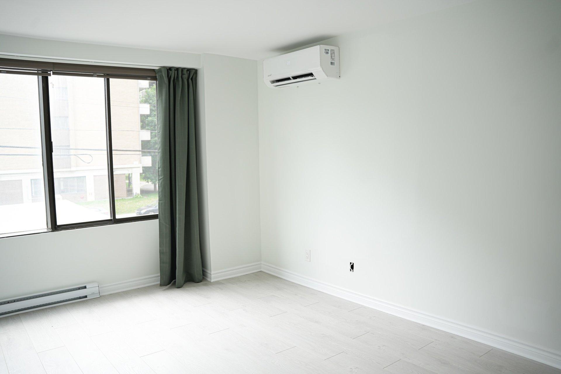 









7905


Ch. de la Côte-St-Luc

,
Côte-Saint-Luc,




QC
H4W2W4

