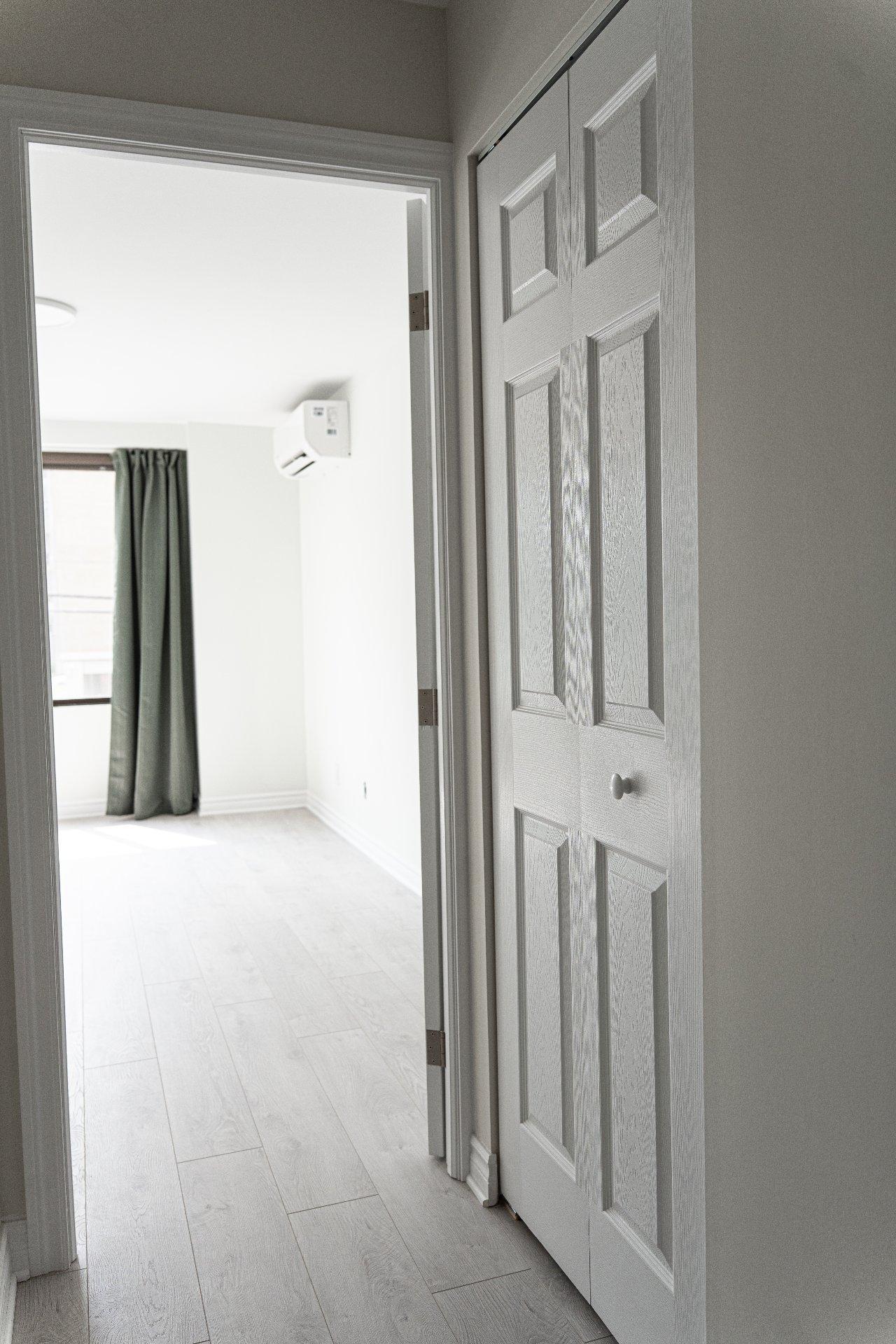 









7905


Ch. de la Côte-St-Luc

,
Côte-Saint-Luc,




QC
H4W2W4

