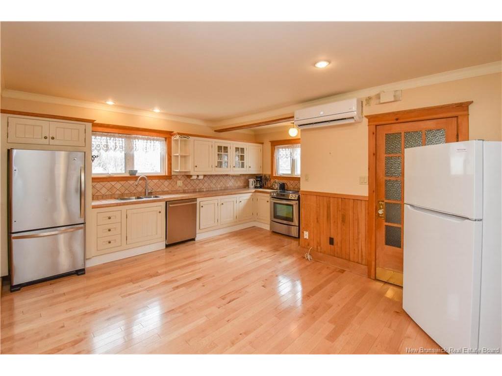 









98


Saint-Pierre Ouest

BLVD,
Caraquet,




NB
E1W 1B6

