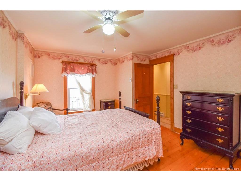 









98


Saint-Pierre Ouest

BLVD,
Caraquet,




NB
E1W 1B6

