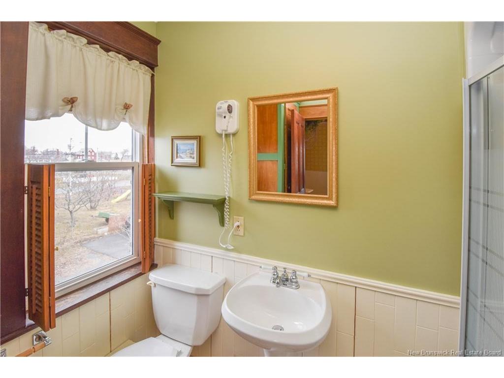 









98


Saint-Pierre Ouest

BLVD,
Caraquet,




NB
E1W 1B6


