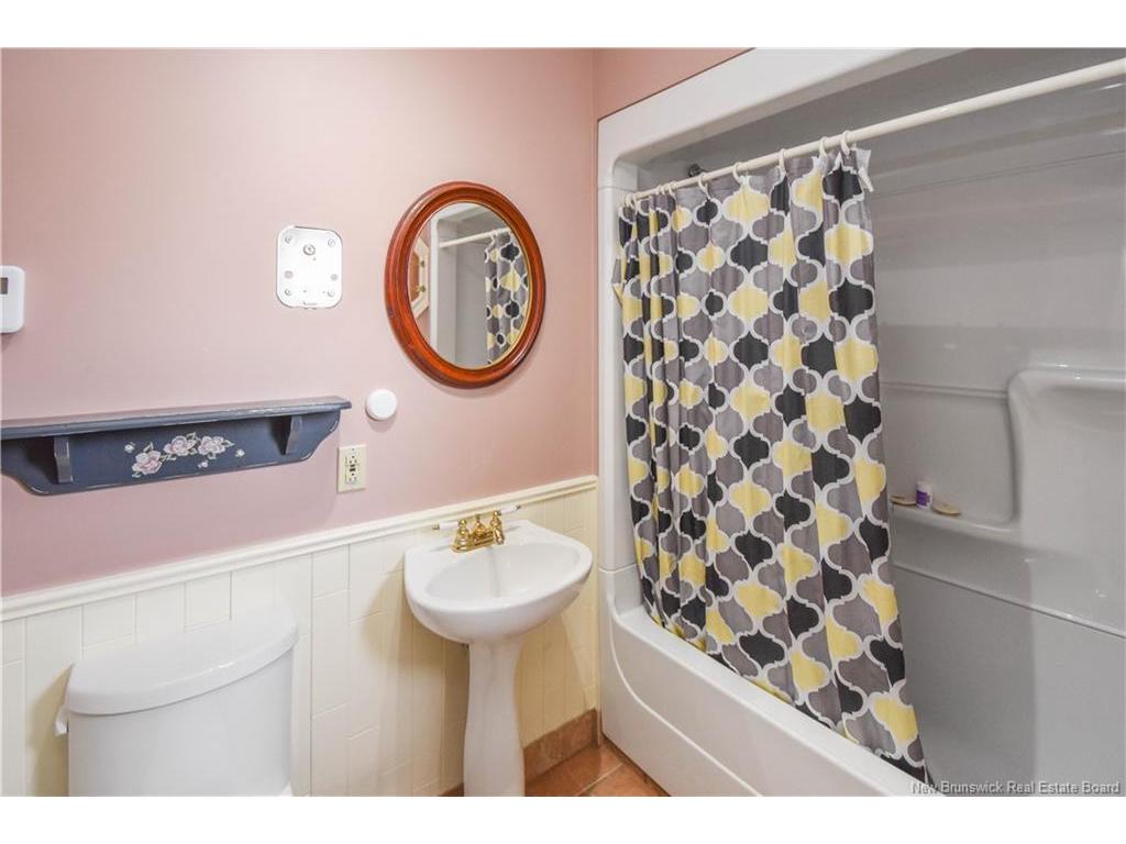









98


Saint-Pierre Ouest

BLVD,
Caraquet,




NB
E1W 1B6

