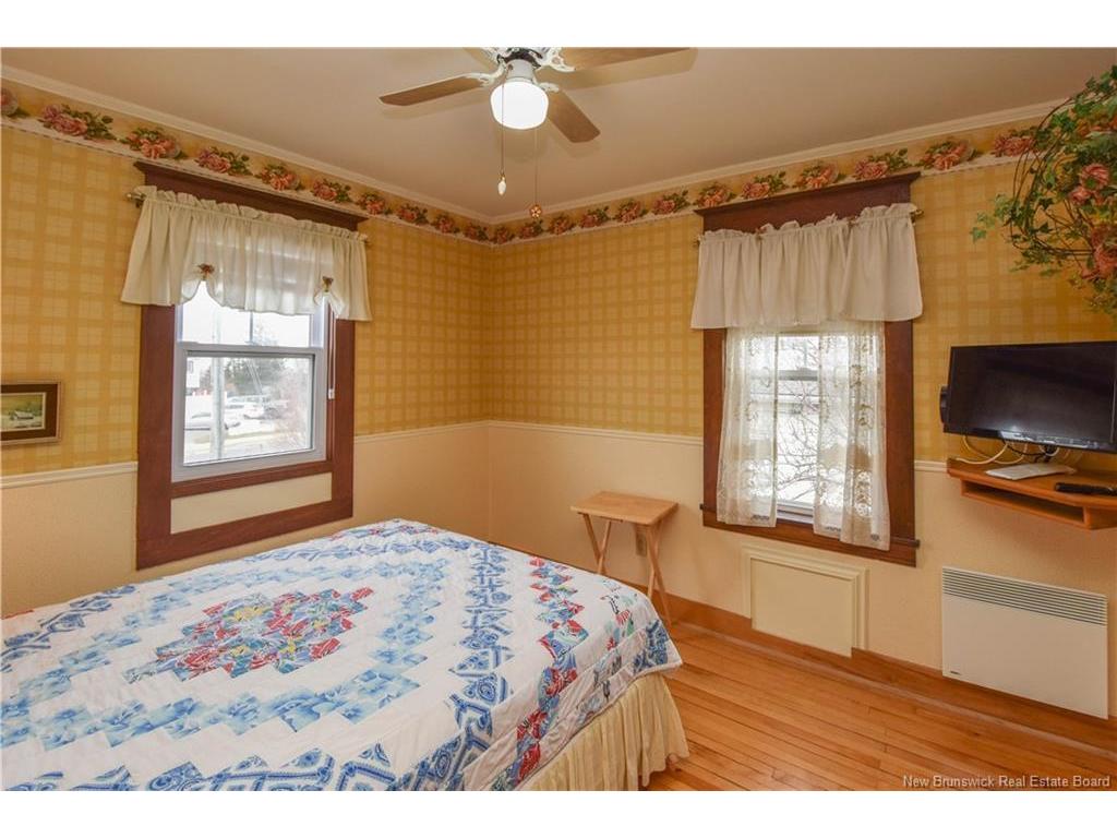 









98


Saint-Pierre Ouest

BLVD,
Caraquet,




NB
E1W 1B6

