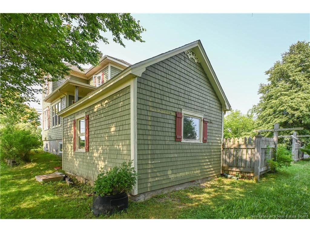 









98


Saint-Pierre Ouest

BLVD,
Caraquet,




NB
E1W 1B6

