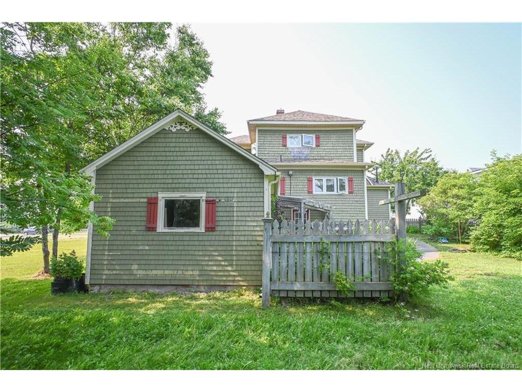 









98


Saint-Pierre Ouest

BLVD,
Caraquet,




NB
E1W 1B6

