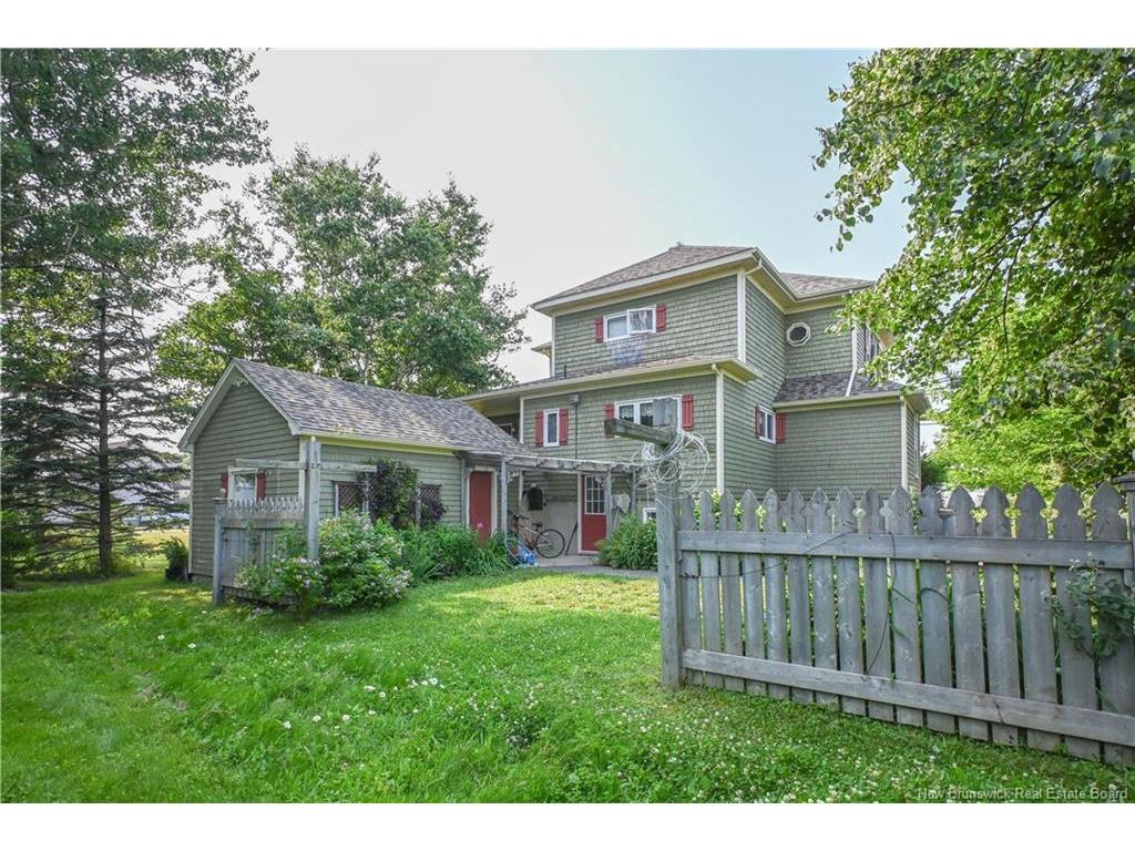 









98


Saint-Pierre Ouest

BLVD,
Caraquet,




NB
E1W 1B6

