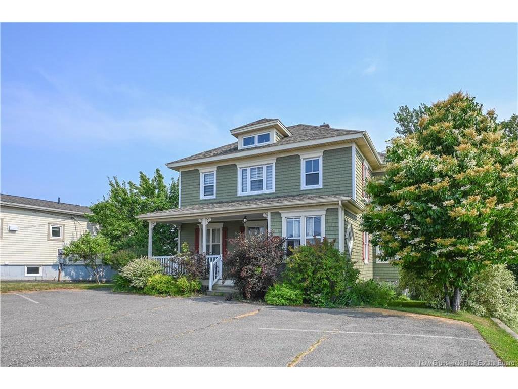 









98


Saint-Pierre Ouest

BLVD,
Caraquet,




NB
E1W 1B6

