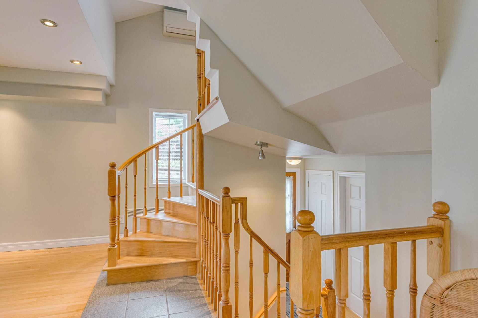 









75


Rue Chamberland

,
Gatineau (Gatineau),




QC
J8P2L2

