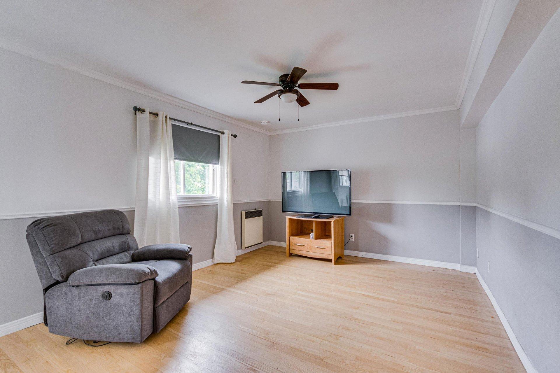 









75


Rue Chamberland

,
Gatineau (Gatineau),




QC
J8P2L2

