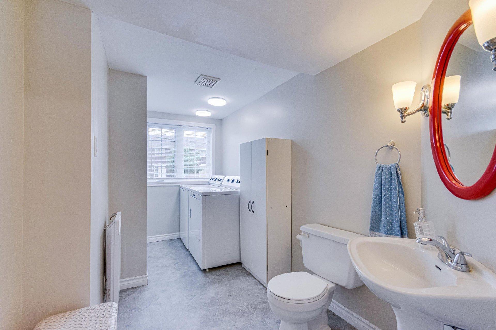 









75


Rue Chamberland

,
Gatineau (Gatineau),




QC
J8P2L2

