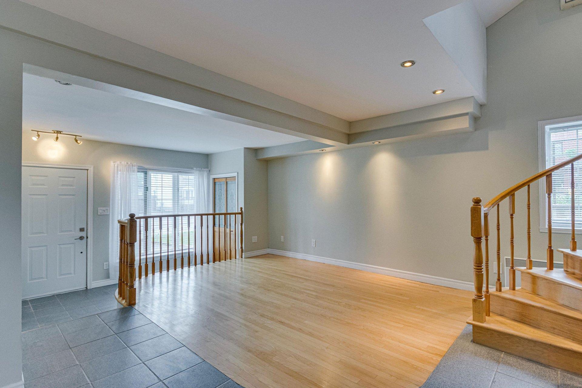 









75


Rue Chamberland

,
Gatineau (Gatineau),




QC
J8P2L2

