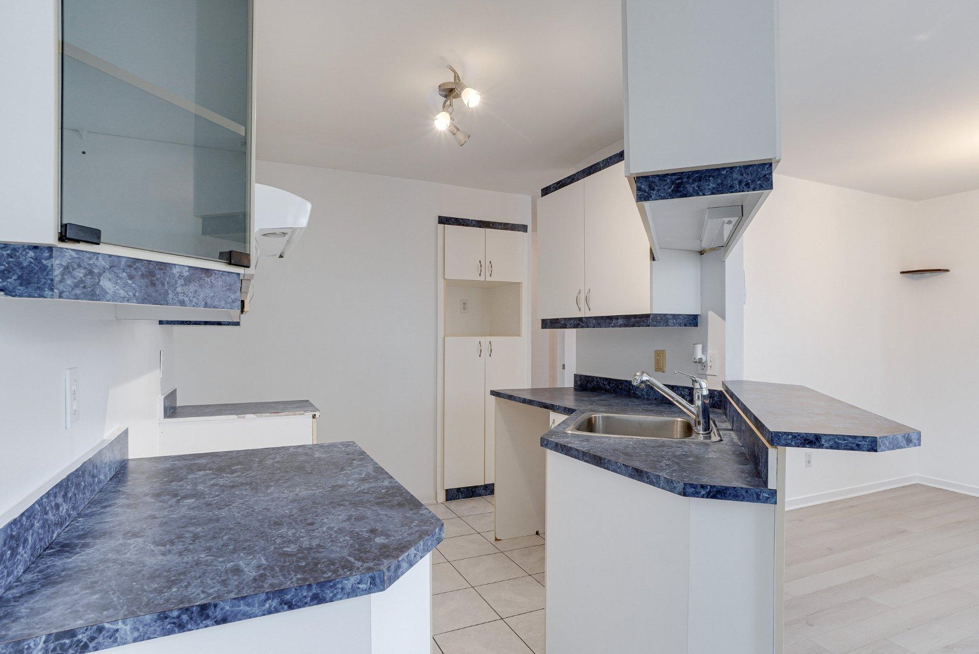 









271


Boul. J.-A.-Paré

, A,
Repentigny (Le Gardeur),




QC
J5Z4V4

