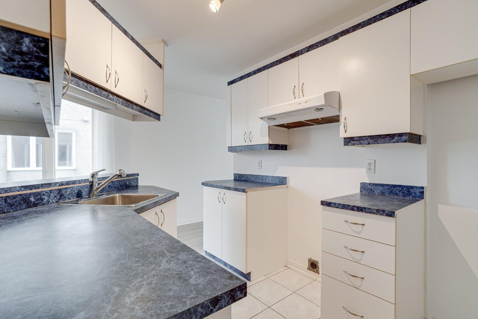 









271


Boul. J.-A.-Paré

, A,
Repentigny (Le Gardeur),




QC
J5Z4V4

