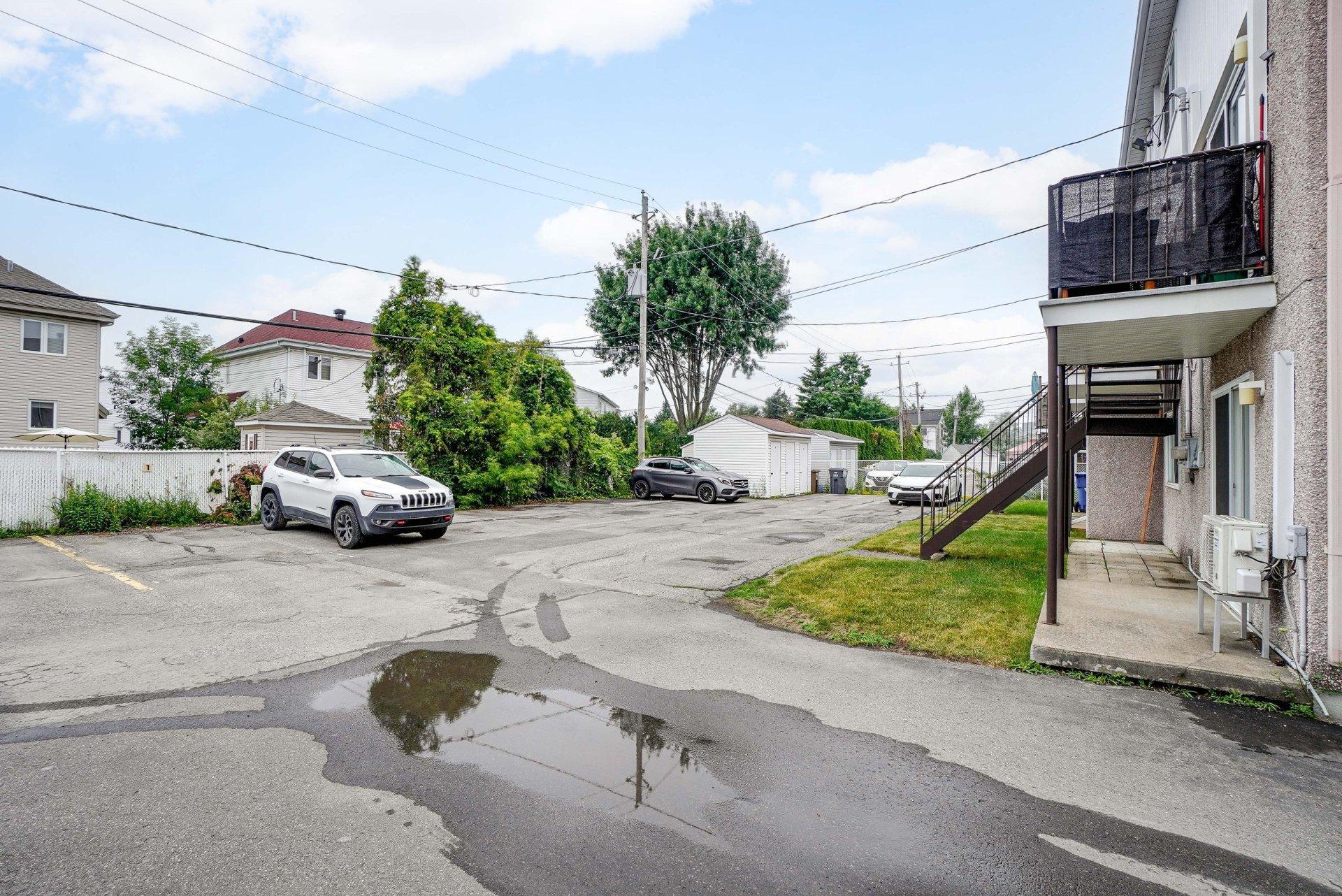 









271


Boul. J.-A.-Paré

, A,
Repentigny (Le Gardeur),




QC
J5Z4V4

