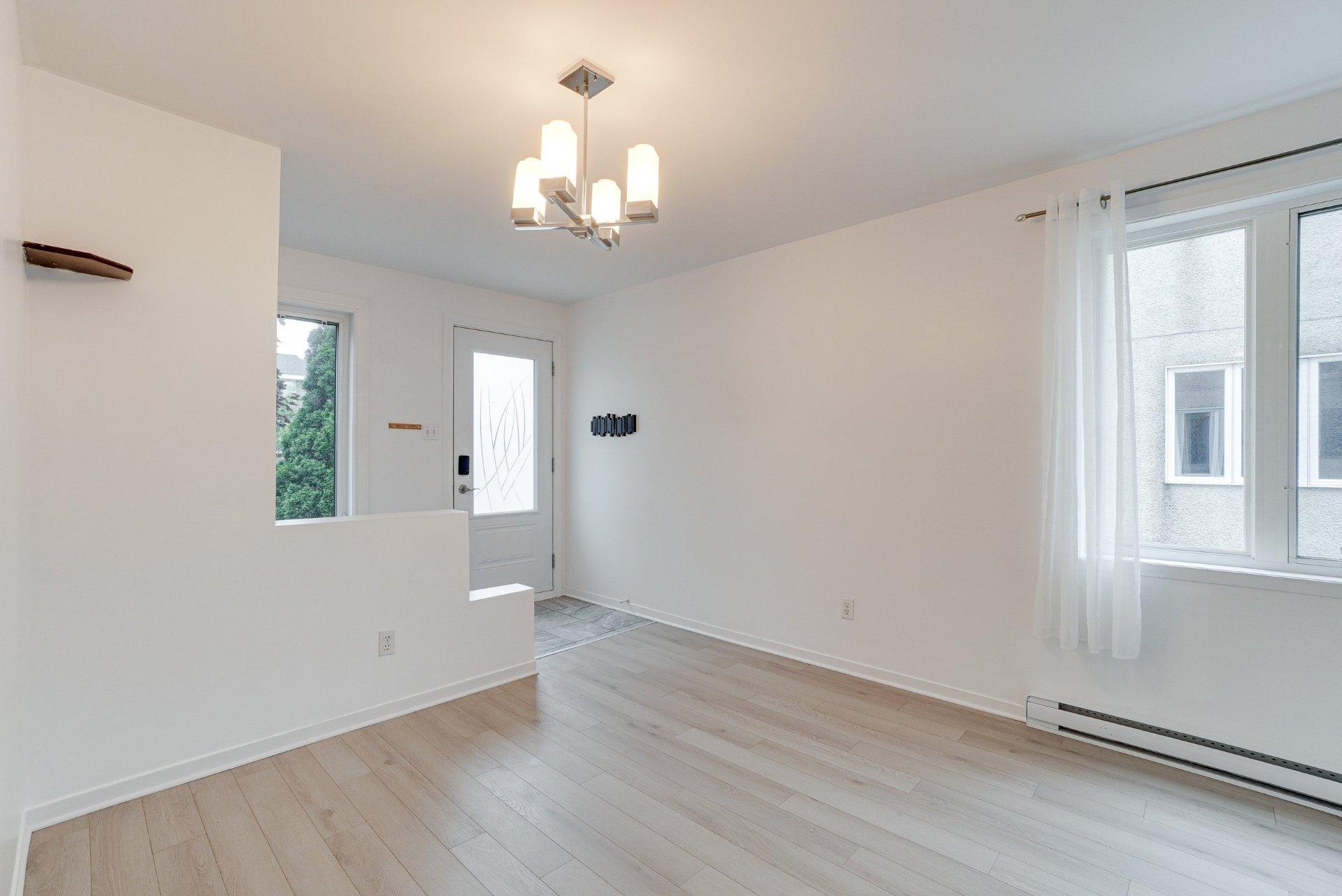 









271


Boul. J.-A.-Paré

, A,
Repentigny (Le Gardeur),




QC
J5Z4V4


