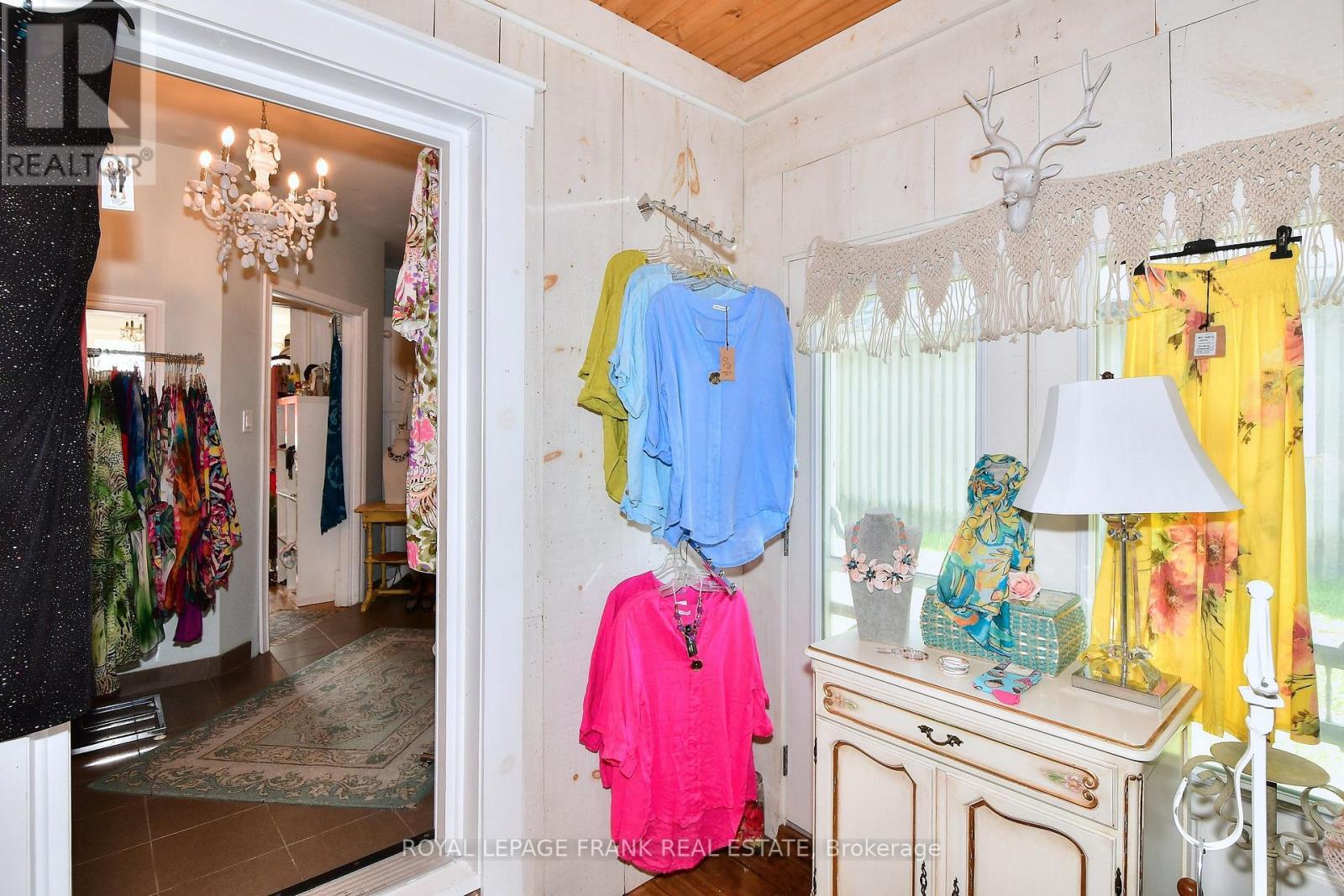 












60 QUEEN STREET

,
Selwyn,




Ontario
K0L2H0

