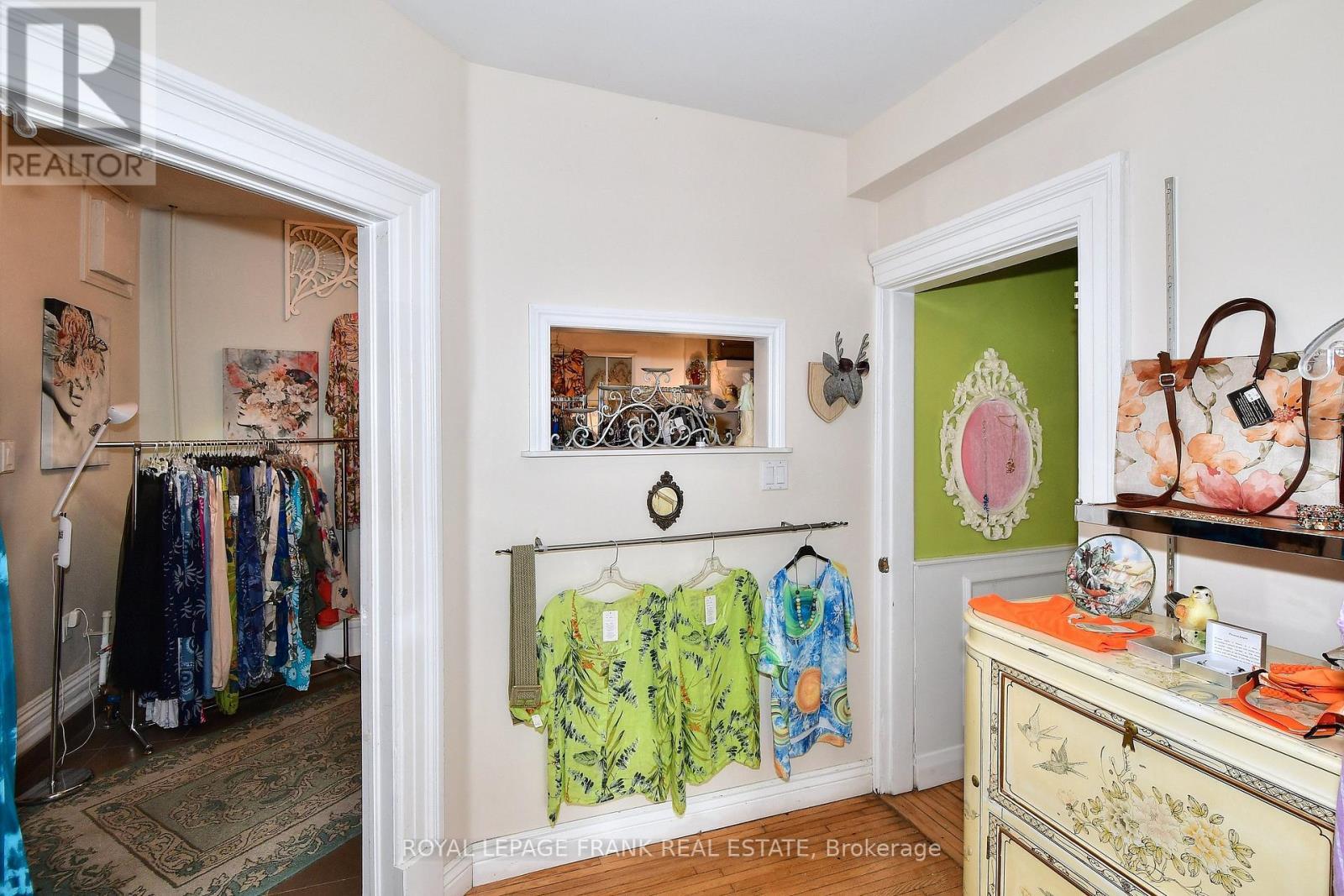 












60 QUEEN STREET

,
Selwyn,




Ontario
K0L2H0

