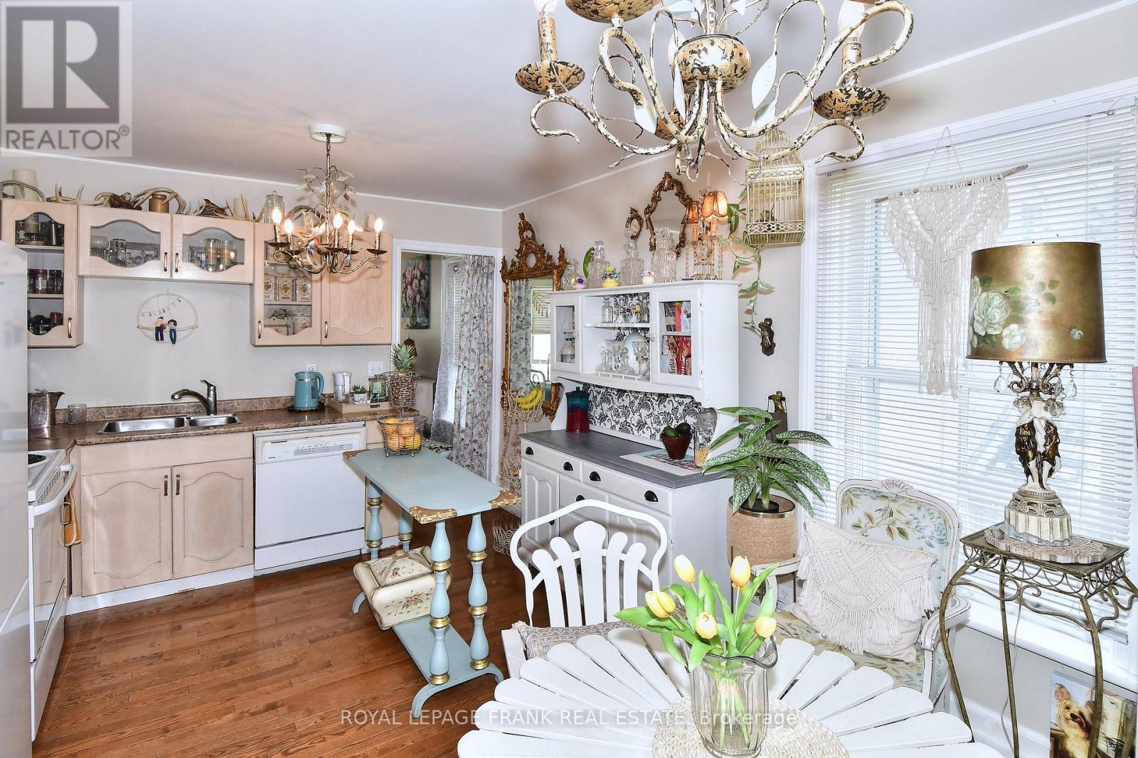 












60 QUEEN STREET

,
Selwyn,




Ontario
K0L2H0

