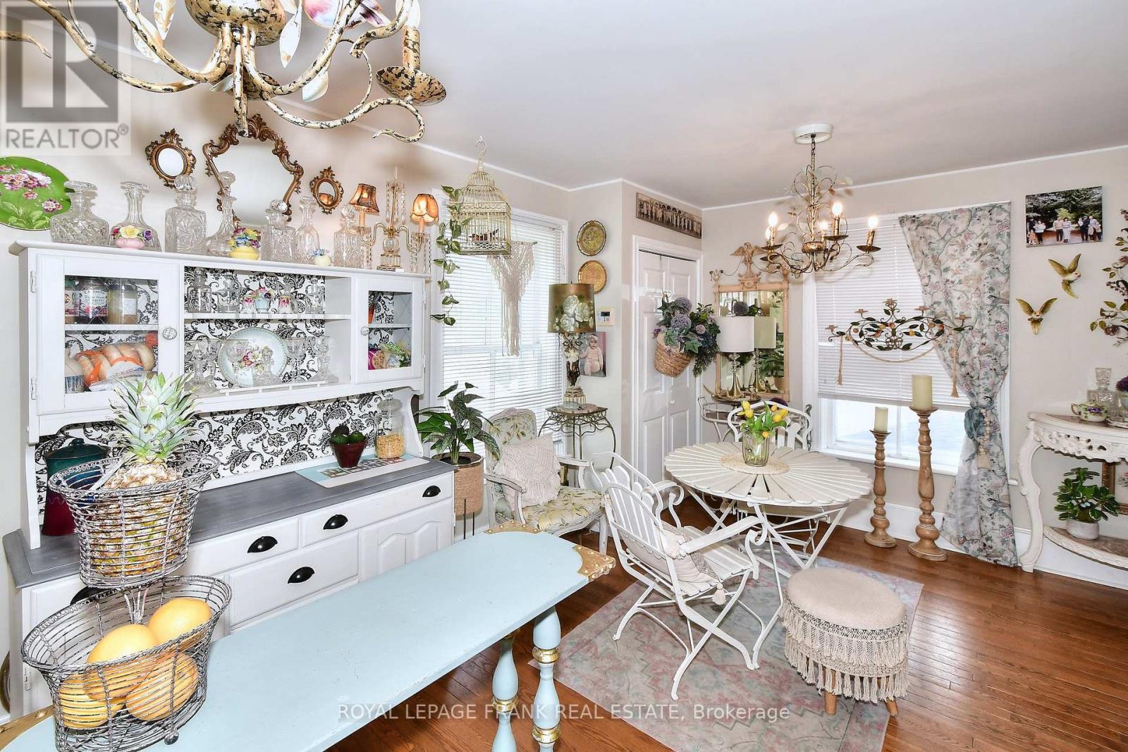 












60 QUEEN STREET

,
Selwyn,




Ontario
K0L2H0

