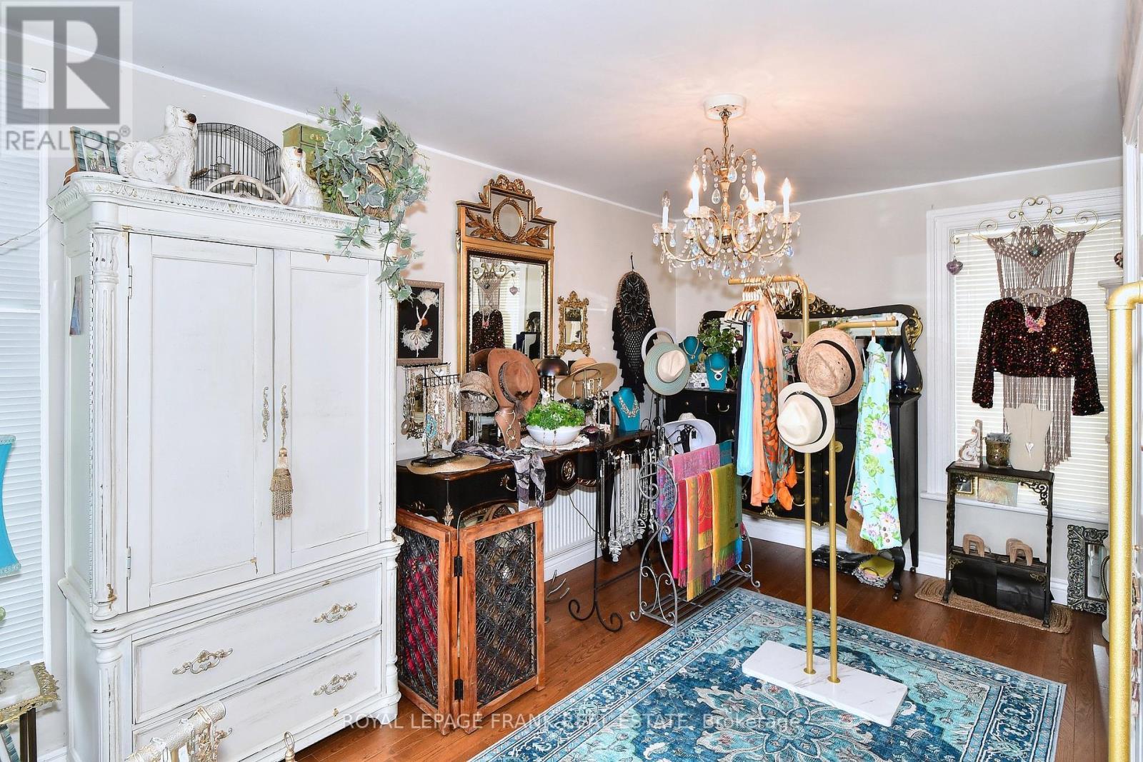 












60 QUEEN STREET

,
Selwyn,




Ontario
K0L2H0

