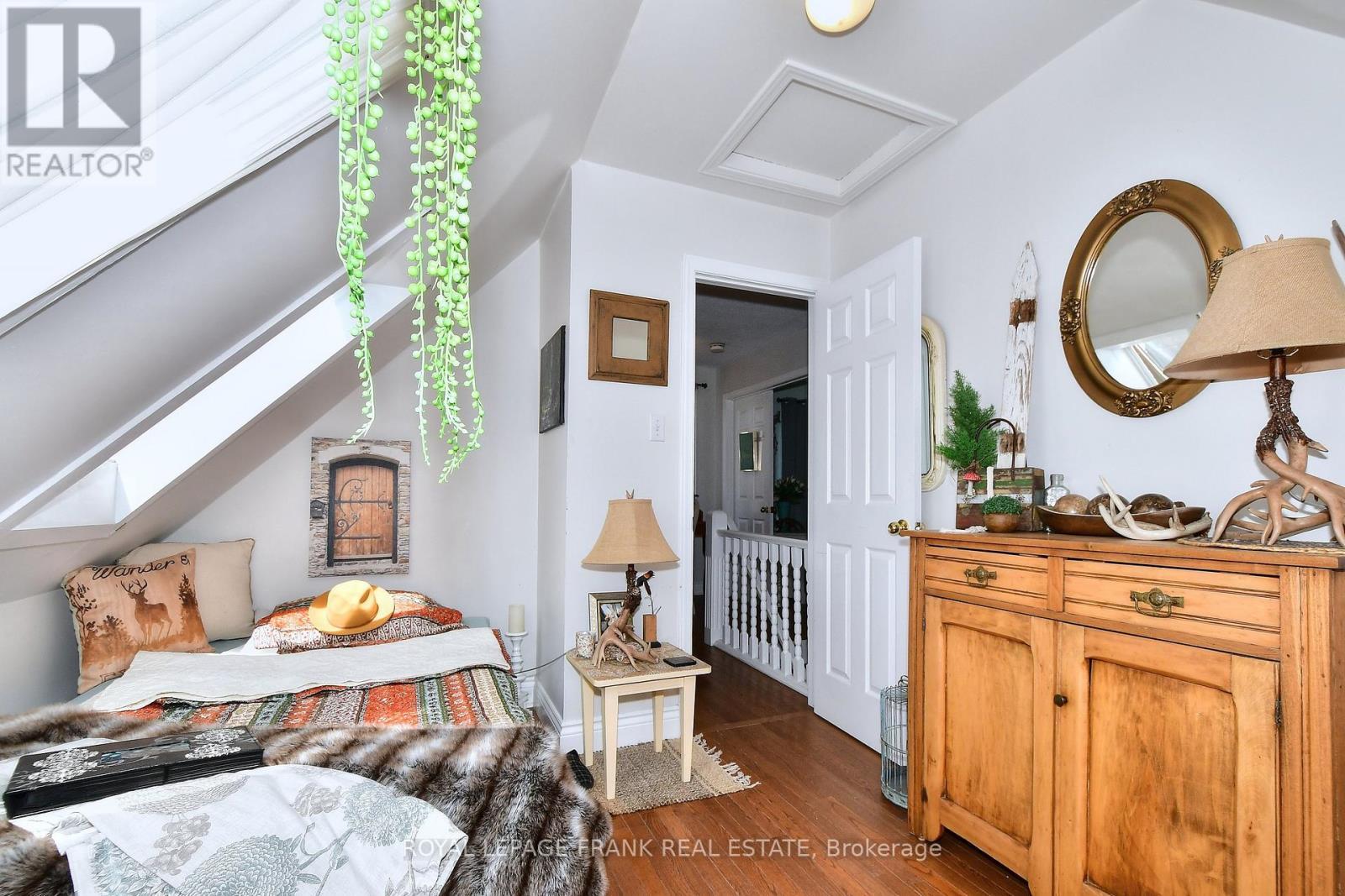 












60 QUEEN STREET

,
Selwyn,




Ontario
K0L2H0

