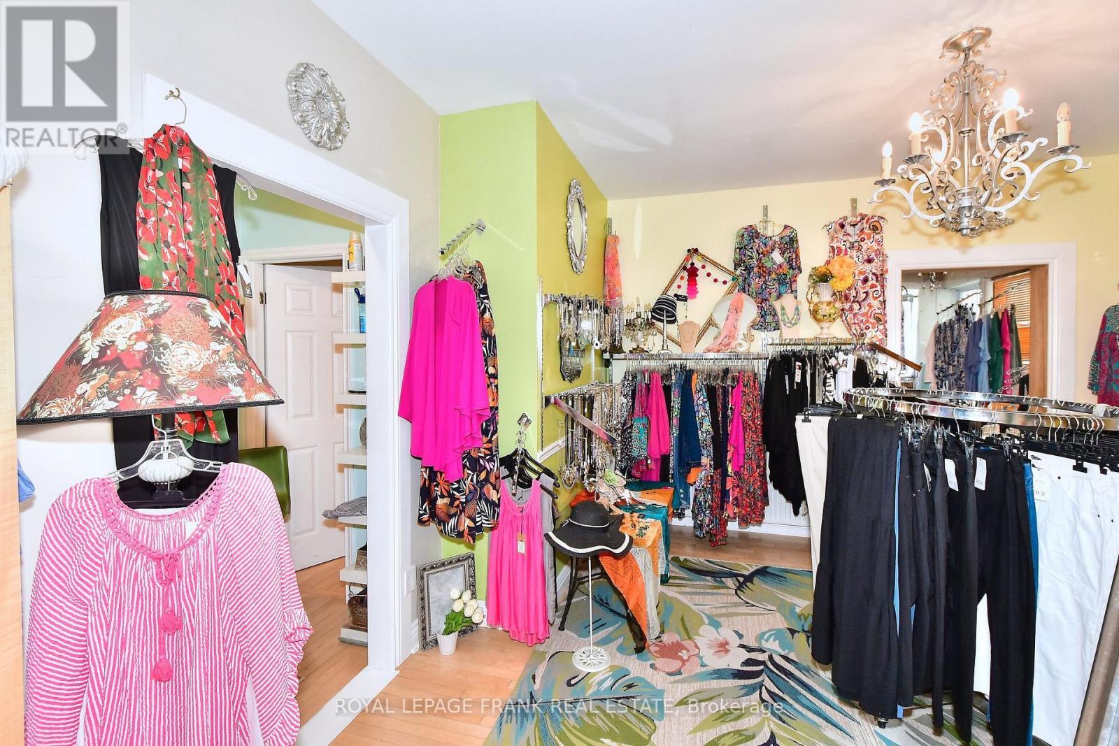 












60 QUEEN STREET

,
Selwyn,




Ontario
K0L2H0

