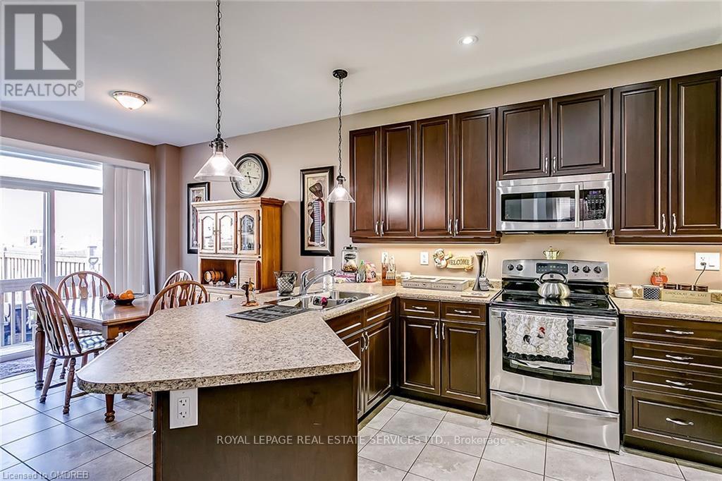 












2464 QUETICO CRESCENT

,
Oakville,




Ontario
L6M0R4

