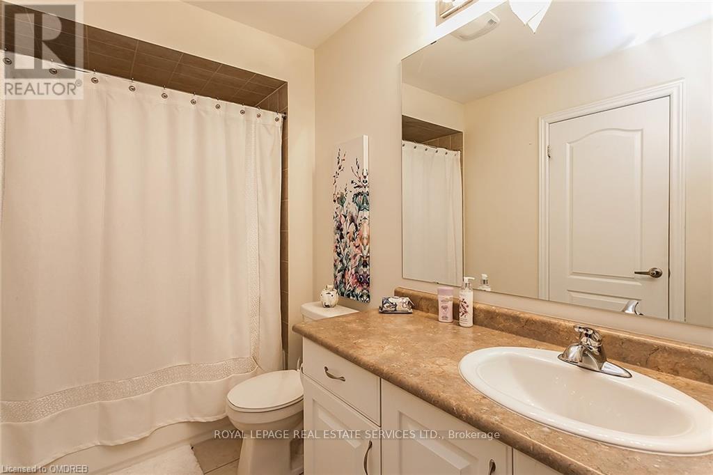 












2464 QUETICO CRESCENT

,
Oakville,




Ontario
L6M0R4

