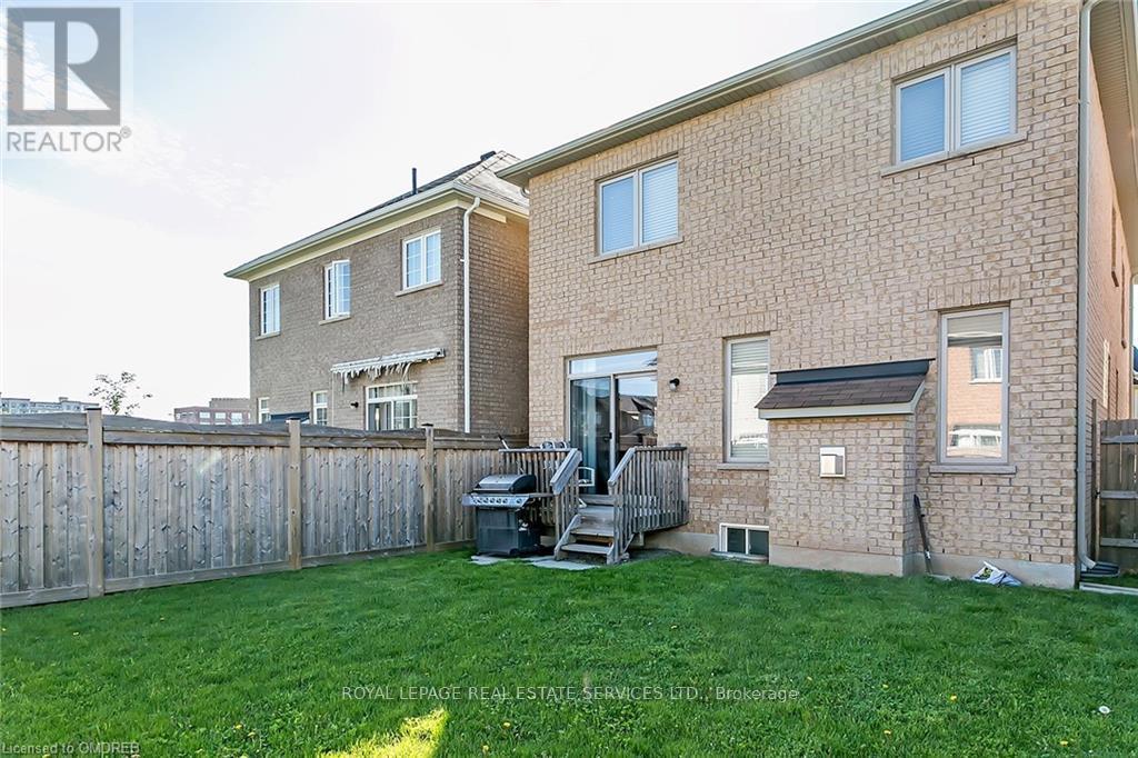 












2464 QUETICO CRESCENT

,
Oakville,




Ontario
L6M0R4

