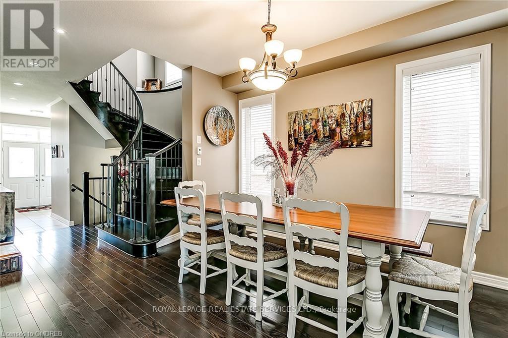 












2464 QUETICO CRESCENT

,
Oakville,




Ontario
L6M0R4

