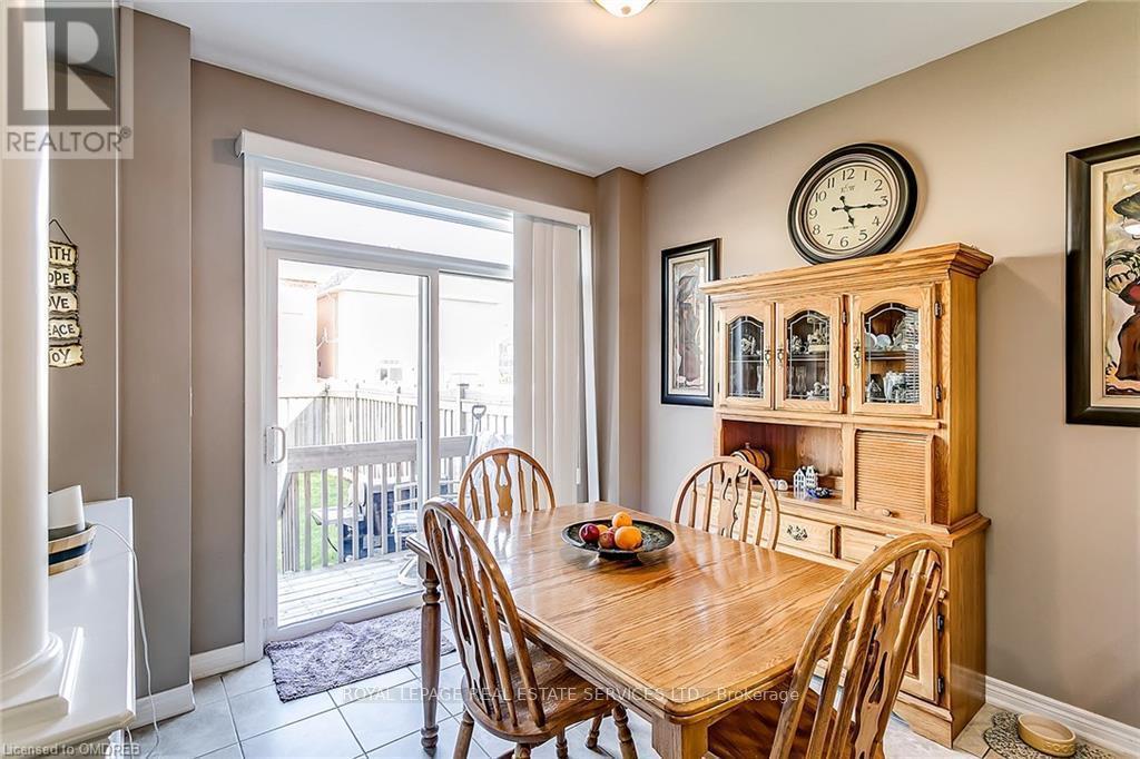 












2464 QUETICO CRESCENT

,
Oakville,




Ontario
L6M0R4

