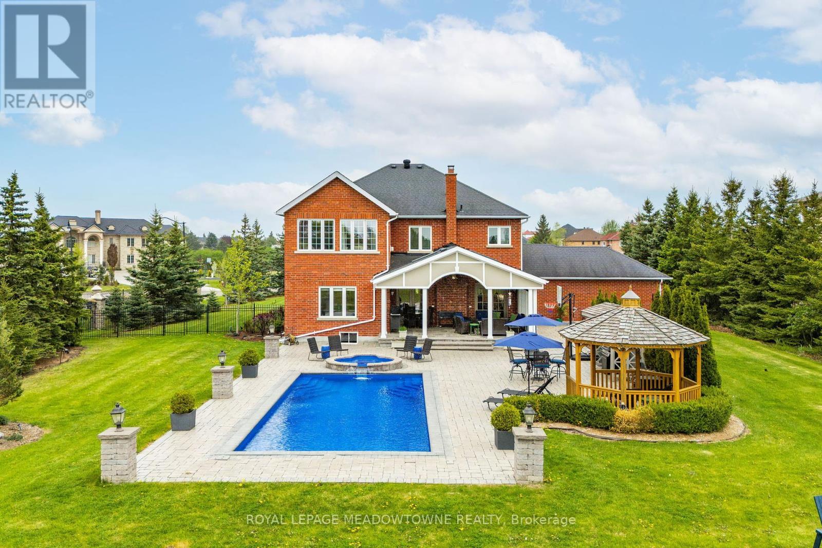 












12 EVERGLADE DRIVE

,
Brampton,




Ontario
L6P0R2

