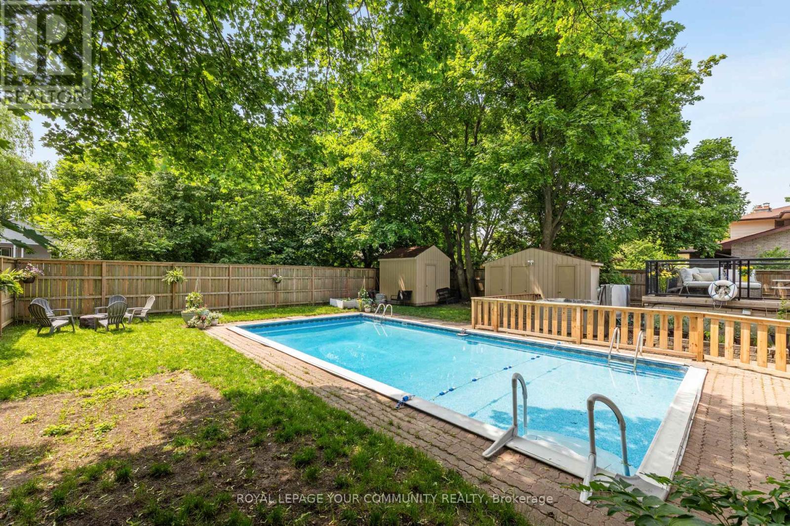 












1094 SOMERVILLE STREET

,
Oshawa,




Ontario
L1G4K5

