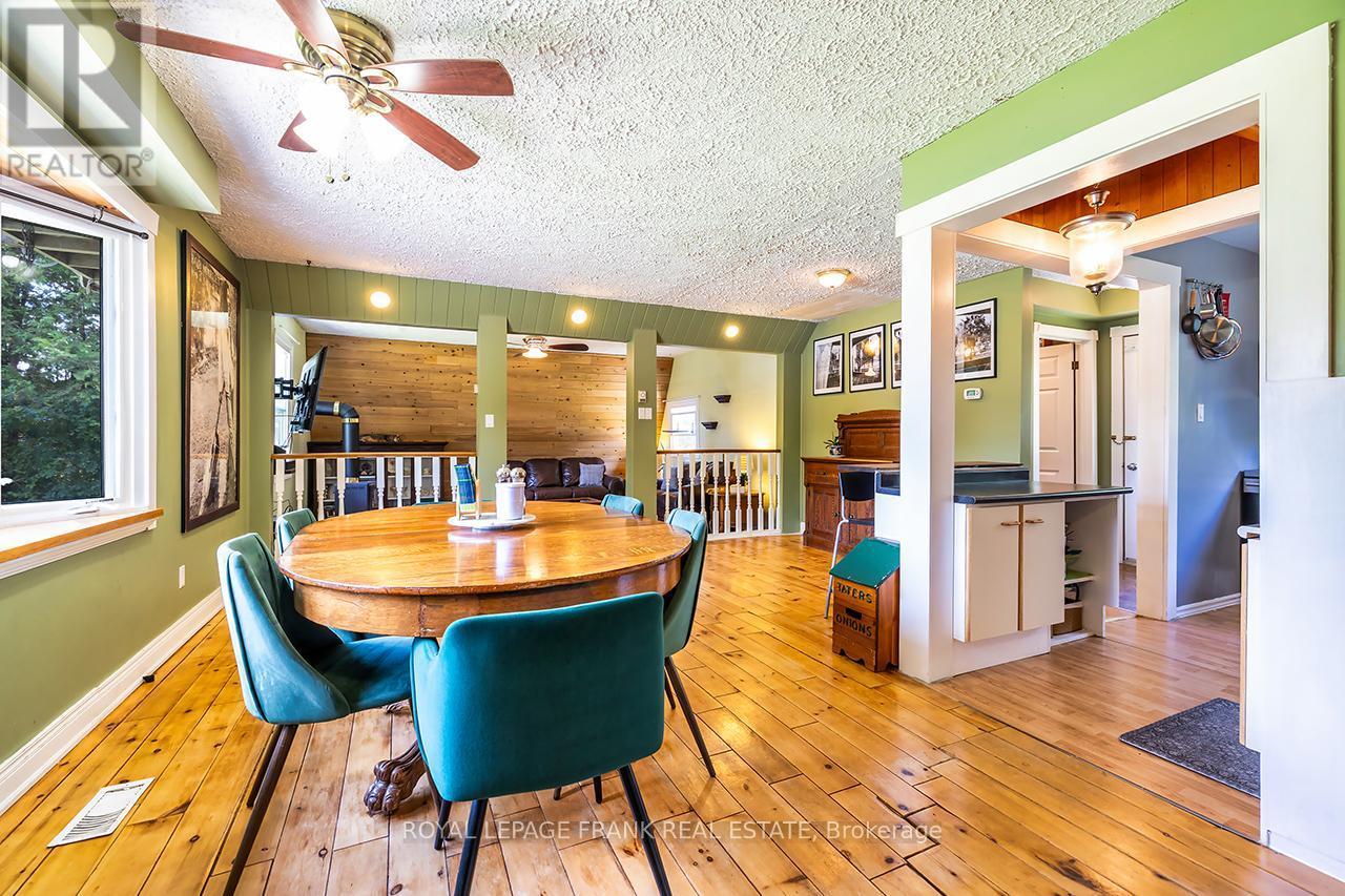 












16 SHELLEY DRIVE

,
Kawartha Lakes (Mariposa),




Ontario
K0M2C0

