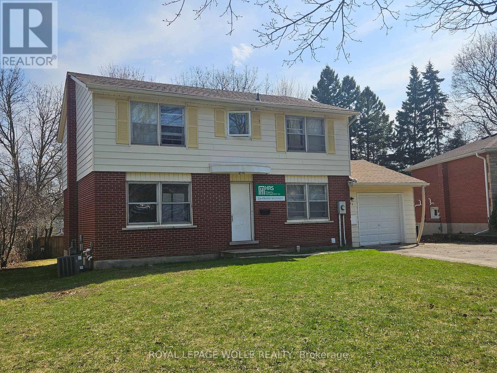 












42 CARDILL CRESCENT

,
Waterloo,




Ontario
N2L3Y6


