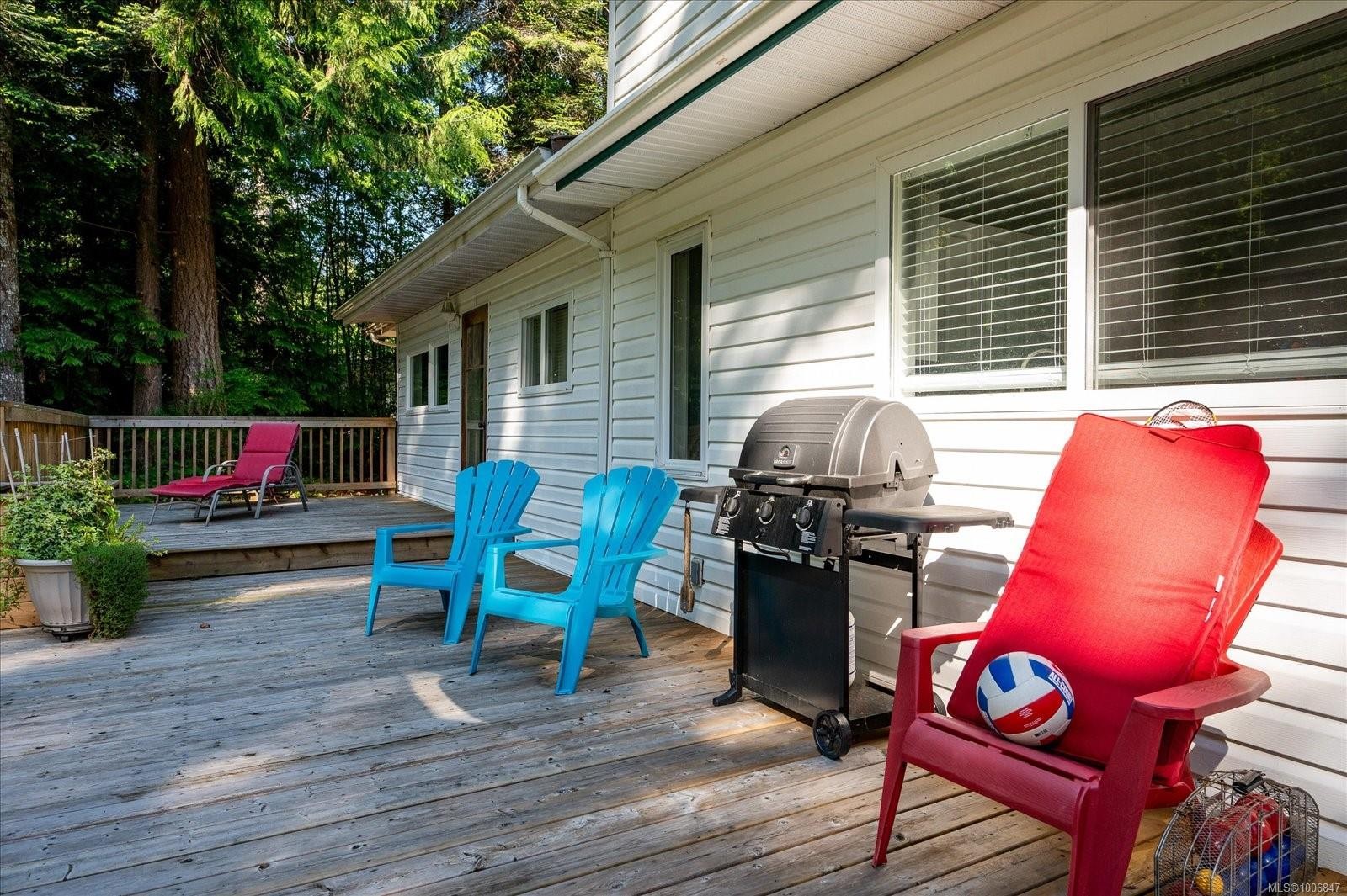 









4672


Thompson Clarke

Dr East,
Bowser,




BC
V0R 1G0

