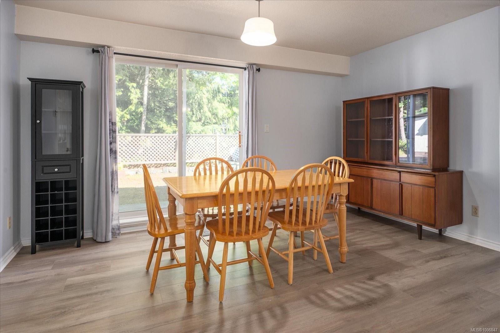 









4672


Thompson Clarke

Dr East,
Bowser,




BC
V0R 1G0

